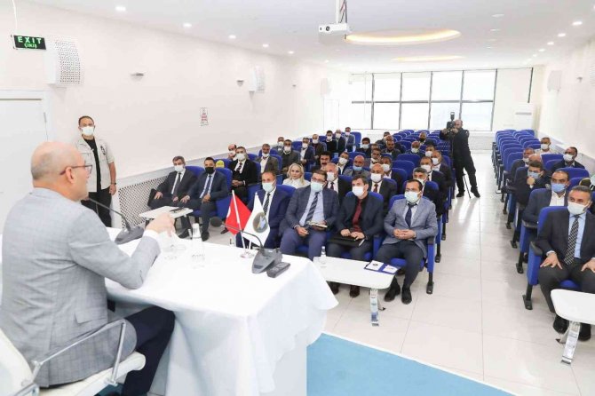 Kaymakam Ve Belediye Başkan Vekili Aydın Mahalle Muhtarlarıyla Bir Araya Geldi