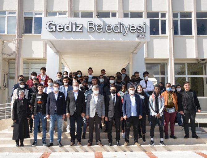 43 Ülkeden 43 Öğrenci Başkan Akçadurak’ı Ziyaret Etti