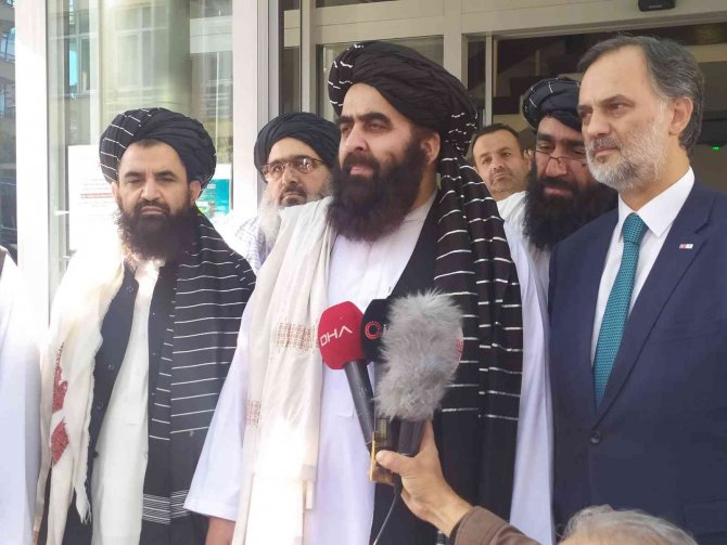 Taliban Heyeti Kızılay’ı Ziyaret Etti