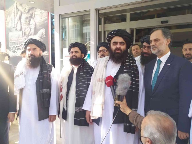 Taliban Heyeti Kızılay’ı Ziyaret Etti