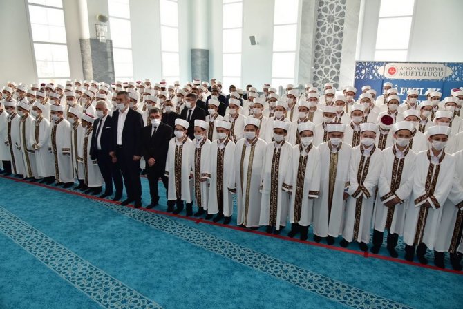 Afyonkarahisar’da 155 Genç Hafız Belgesini Aldı