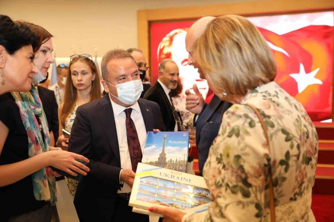 Başkan Böcek: “Kaleiçi’ni Hep Birlikte Koruyacağız”