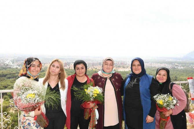 Vali Yazıcı, Kadın Çiftçilerle Bir Araya Geldi