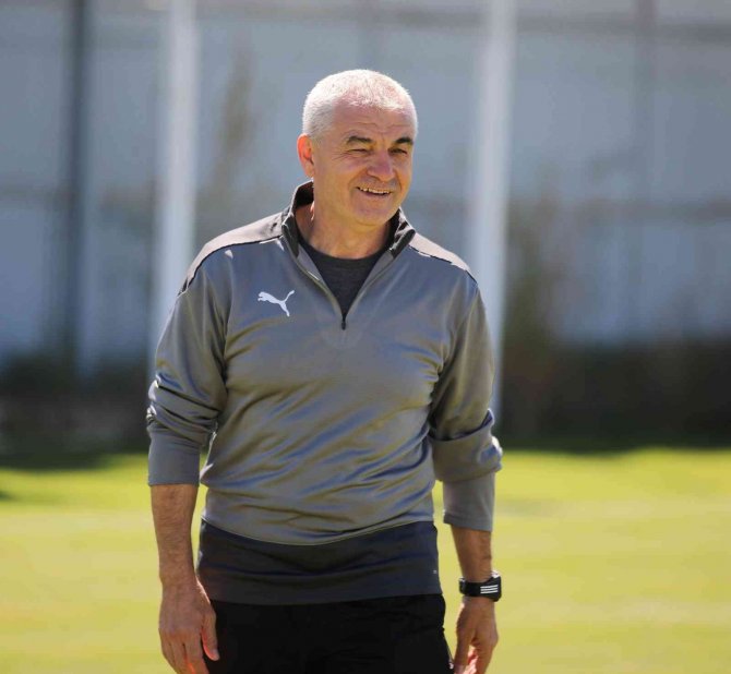Rıza Çalımbay’ın Antalyaspor’a Karşı Şansı Tutuyor!