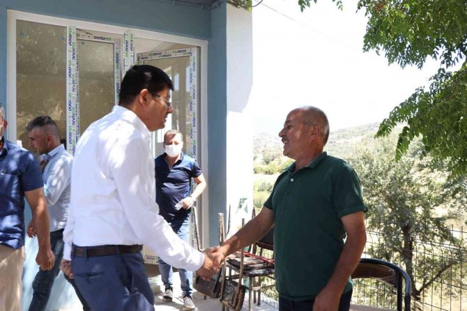 Başkan Özcan, Kardeşköy’deki Muhtarlık Hizmet Binasını İnceledi