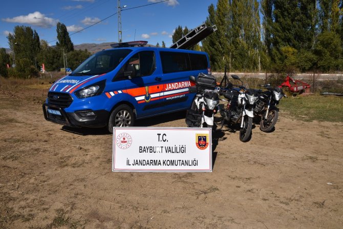 Bayburt’ta Motosiklet Hırsızı 4 Kişi Tutuklandı