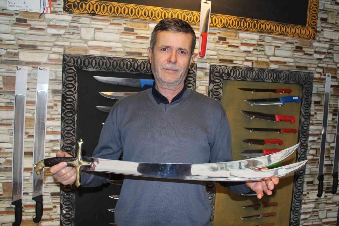 Yenilmez Kahramanların Kılıçları Böyle Yapılıyor