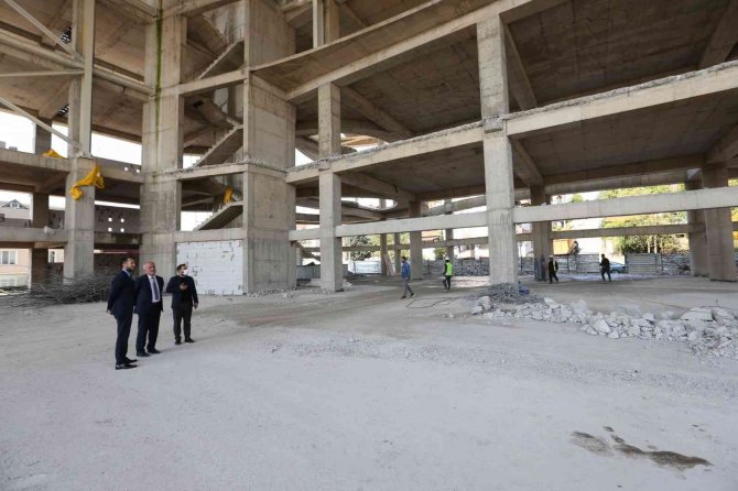 Başkanlar Aygün, Yapımı Devam Eden Projeleri İ̇nceledi