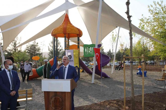 Vali Karaloğlu, Lösemili Çocuklarla Bir Araya Geldi