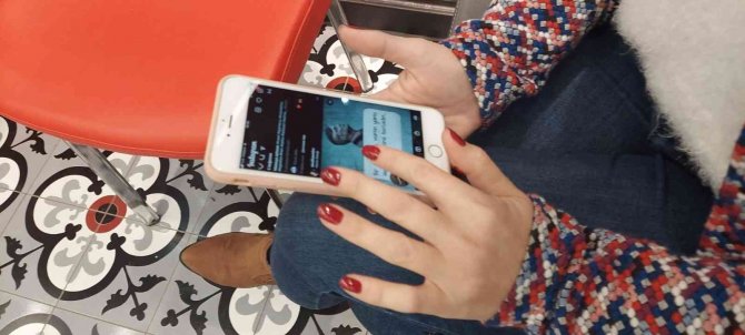 Bu Uyarıya Dikkat: Cep Telefonlarında Tuvaletten 10 Kat Daha Çok Bakteri Var