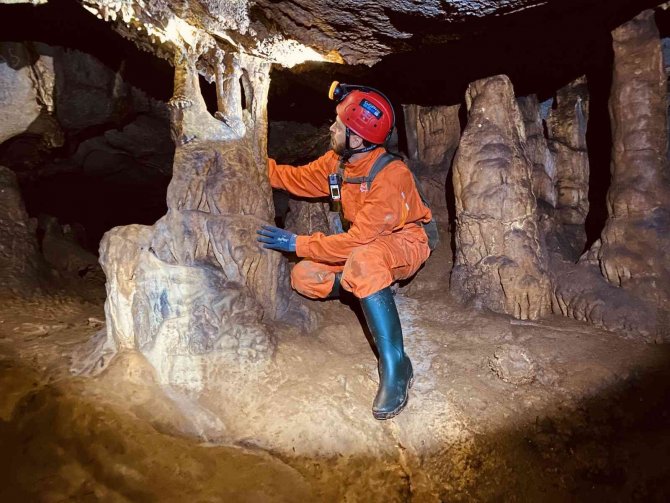 Gümüşhane Mağaralarını Kayıt Altına Alıyorlar