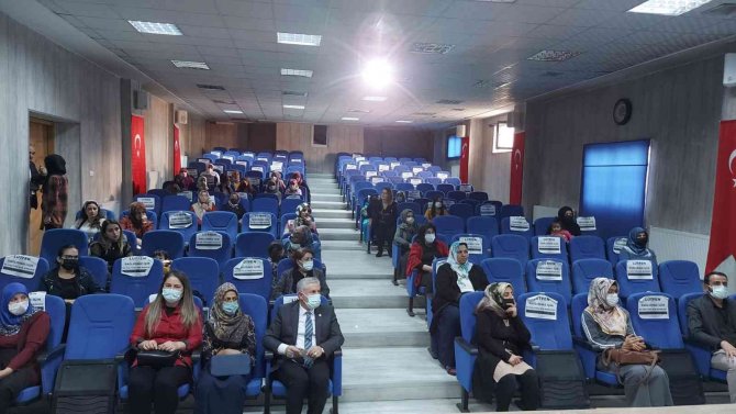 Hakkari’de "Mahremiyet Ve Dijital Bağımlılık” Eğitimi