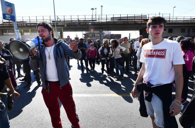 İ̇talya’da İş Yerlerinde Zorunlu Covid-19 Sertifikası Uygulaması Başladı
