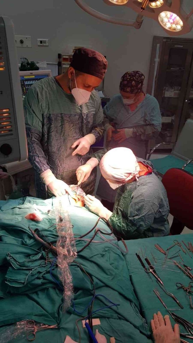 İ̇şitme Kaybı Yaşayan Çocuğa Başarılı Ameliyat