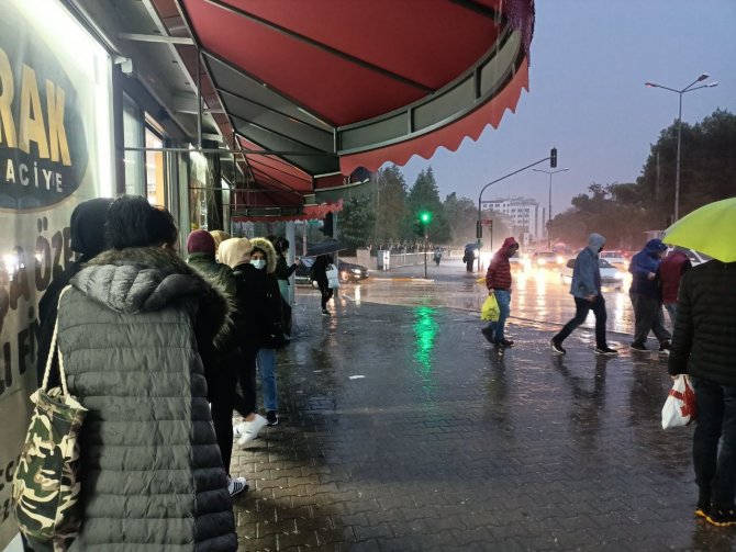 Balıkesir’de Beklenen Yağış Başladı