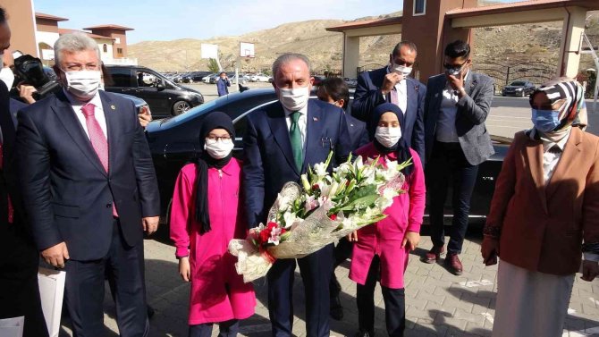 Meclis Başkanı Şentop’a “Fahri Doktora” Unvanı