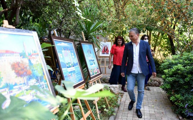 Başkan Uysal, Kaleiçi Sokaklarındaki Sanat Çalışmalarını İnceledi
