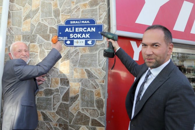 Sanatçı Ali Ercan’ın Adı Oturduğu Sokağa Verildi