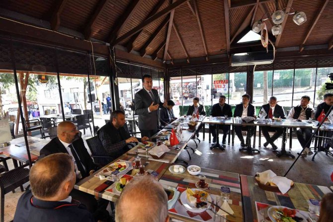 Dündar, Çarşı Esnafı İle Buluştu