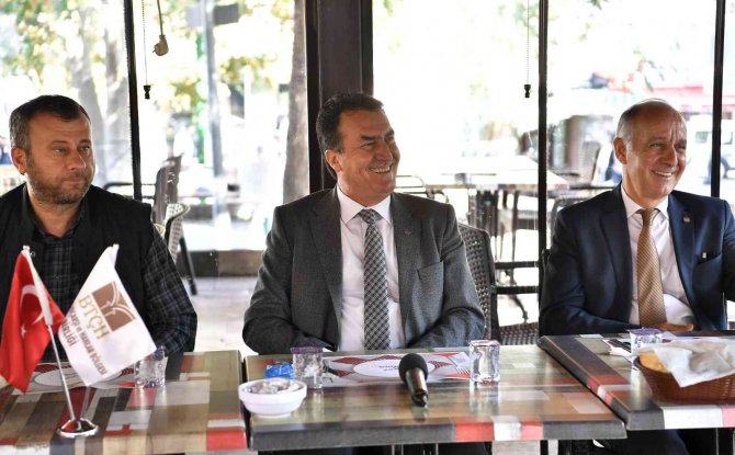 Dündar, Çarşı Esnafı İle Buluştu
