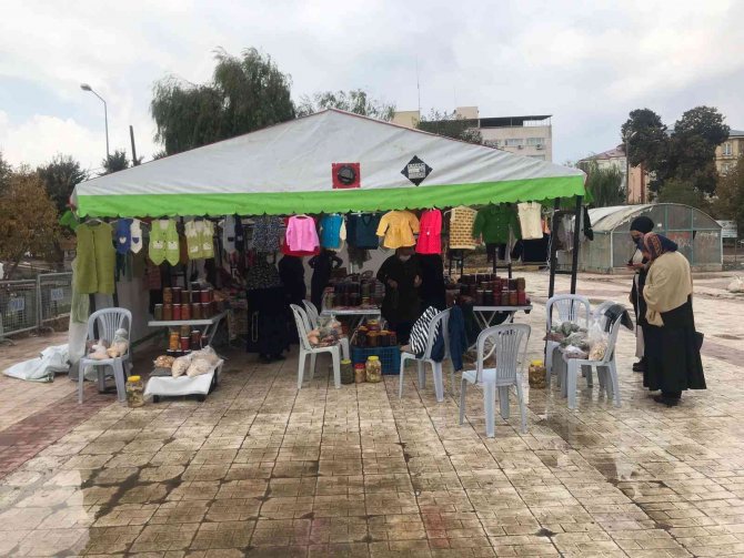 Pandemi Sonrası Emekçi Kadınlar, Ürünlerini Tekrar Satışa Çıkardı