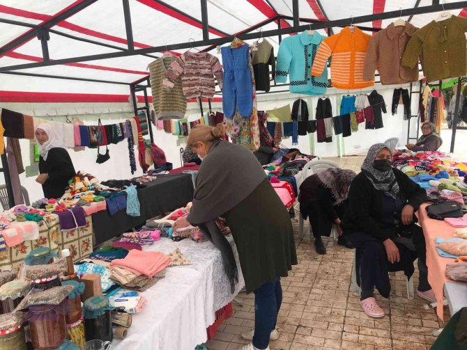 Pandemi Sonrası Emekçi Kadınlar, Ürünlerini Tekrar Satışa Çıkardı