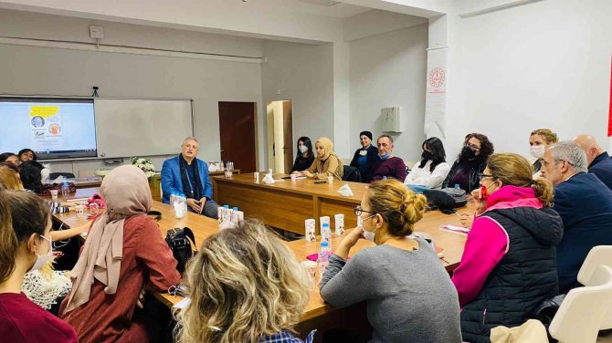 Yazarlık Hayali Kuran Gençler Bu Atölyede Yetişecek