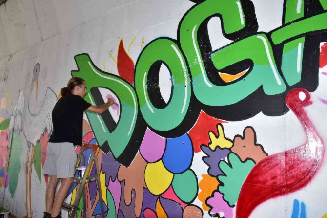 Sındırgı Sokakları Grafiti Sanatı İle Renkleniyor