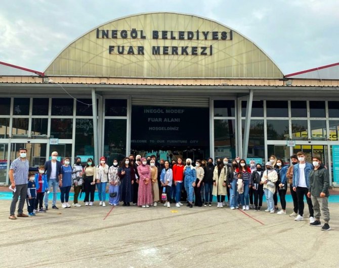 Yeni Dönem Başladı Öğrenciler Sahaya İndi