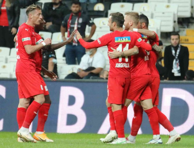 Sivasspor Evindeki Yenilmezlik Serisini Sürdürmek İstiyor