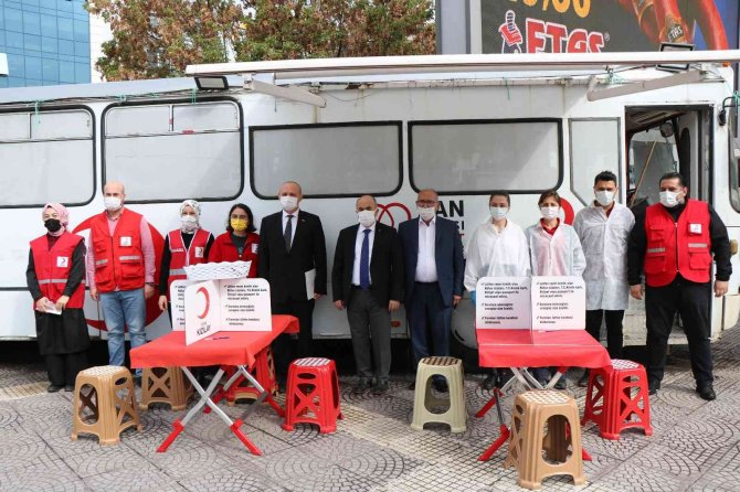 Samsun’da 5555 Kan Bağışı Kampanyası: 3500 Kan Bağışı Toplandı