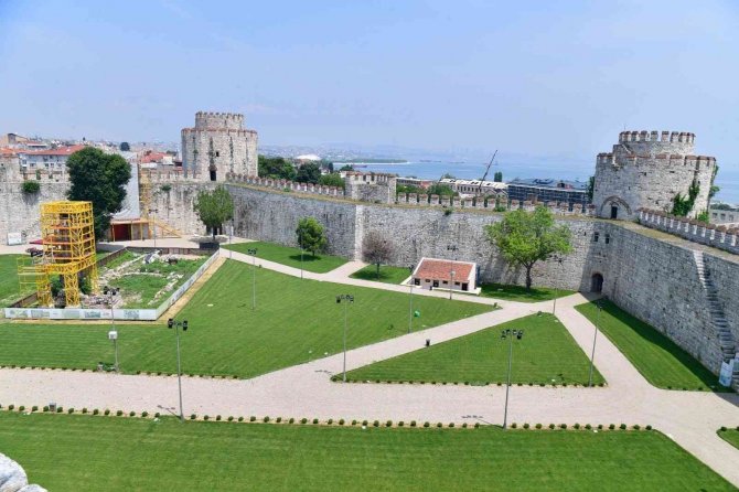 Yedikule Hisarı’nda Restorasyon Çalışmaları Sürüyor