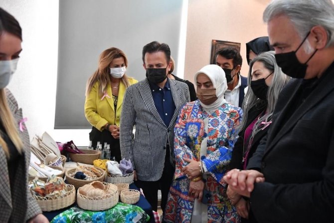 Tuzla’da Geri Dönüşüm Malzemelerinden Sergi Açıldı
