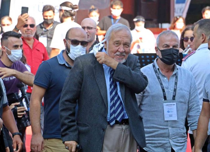 Prof. Dr. İ̇lber Ortaylı: “Türklerin Memlekete Bir Hediyesi Var; Rus Anneler”