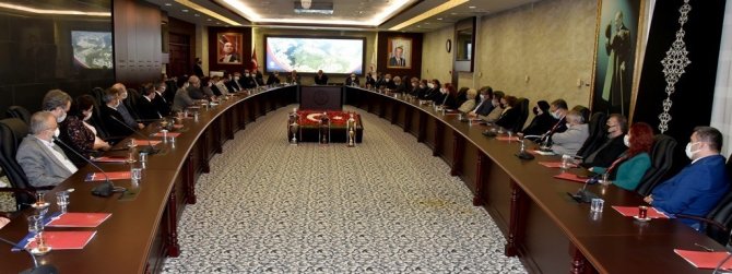 Yök Başkan Vekili Kapıcıoğlu: “Omü Tıp Fakültesi, Yeni Kurulan Tıp Fakültelerine Hamilik Yapıyor”