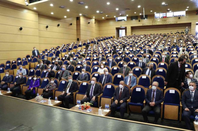 Cumhurbaşkanlığı Yi̇k Üyesi Köksal Toptan; "Türkiye Bölgesindeki Olana Bitene Kayıtsız Kalamıyor"