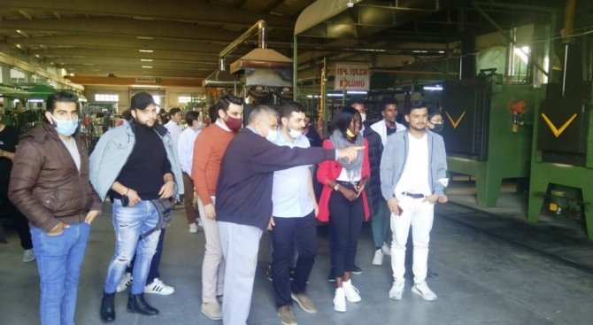 43 Ülkeden 43 Öğrenci Kütahya’yı Geziyor