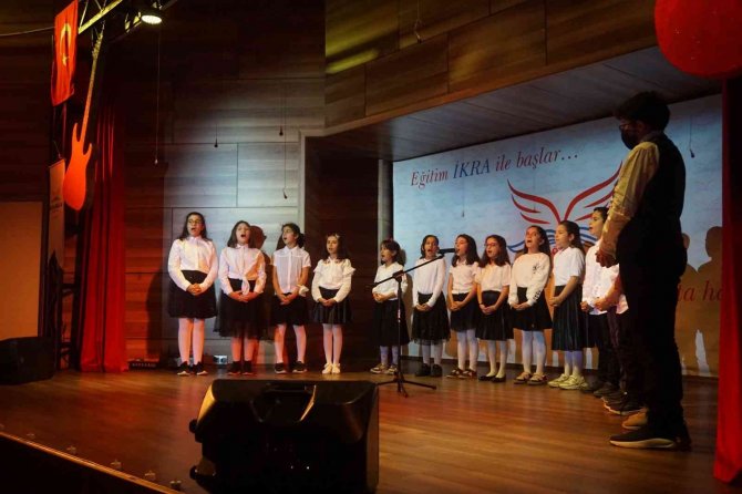 İ̇kra Kolejinde Mevlid-i Nebi Etkinliği