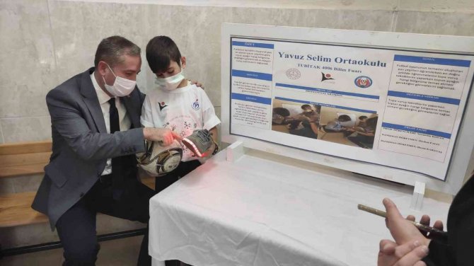 Ağrı’da Tübi̇tak 4006 Bilim Fuarı Açıldı