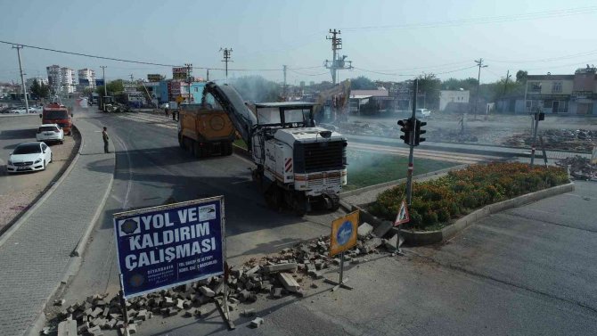 Elazığ Bulvarı-araştırma Hastanesi Bağlantı Yolu Yenileniyor