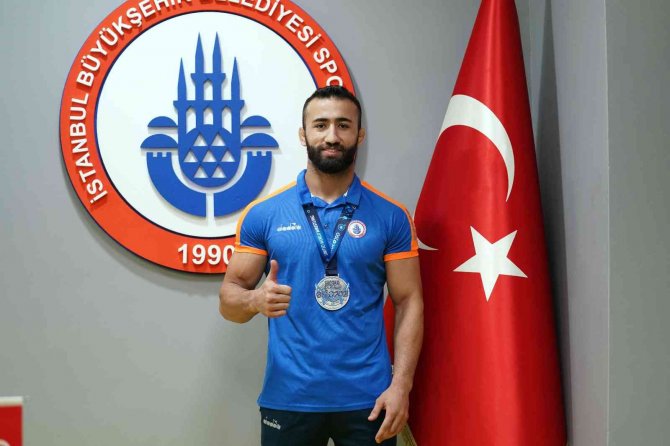 Burhan Akbudak’ın Hedefi Avrupa Şampiyonluğu
