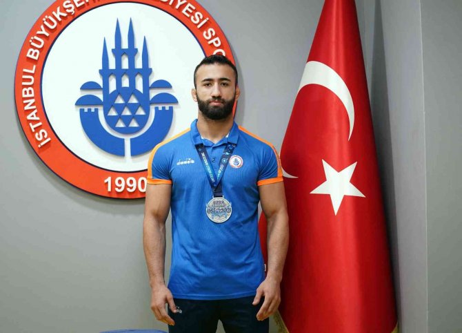 Burhan Akbudak’ın Hedefi Avrupa Şampiyonluğu