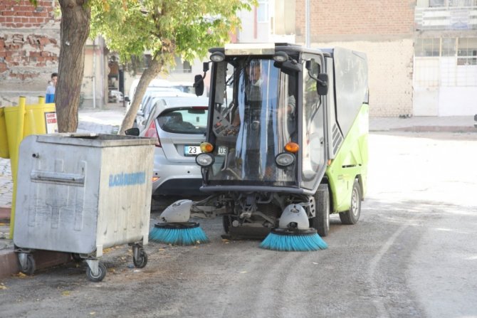 Elazığ’da Temizlik Çalışmaları Sürüyor