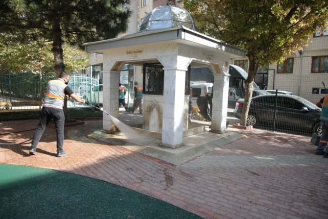 Elazığ’da Temizlik Çalışmaları Sürüyor