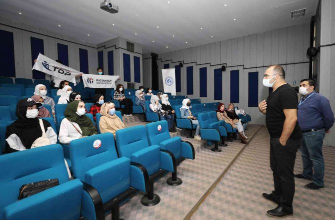 Gaün’de Dünya Kız Çocukları Günü Kutlandı