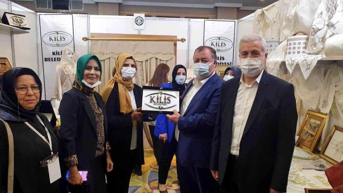 Başkanlar Ki̇lmek Standını Gezdi