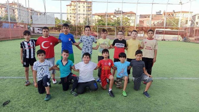 Melikgazi Futbol Okulunun Öğrencileri Kapanış Turnuvası Yapacak