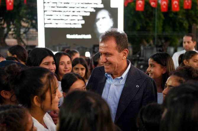 Başkan Seçer, Kır Çiçekleri Ve Aileleriyle Bir Araya Geldi