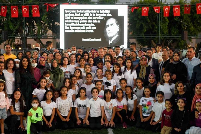Başkan Seçer, Kır Çiçekleri Ve Aileleriyle Bir Araya Geldi