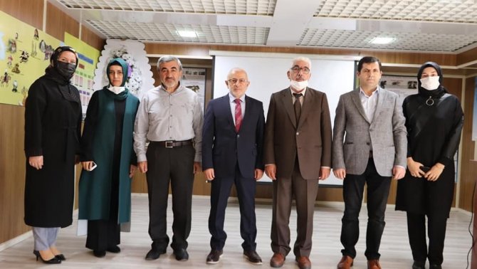 Müftü Akkuş Öğrencilerle Bir Araya Geldi